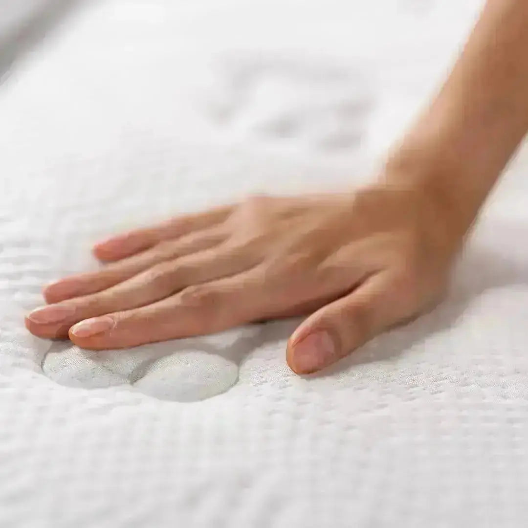 Combo Attis G3 King Size + Osito + Protector + 2 Almohadas de Memory Foam Don Colchon