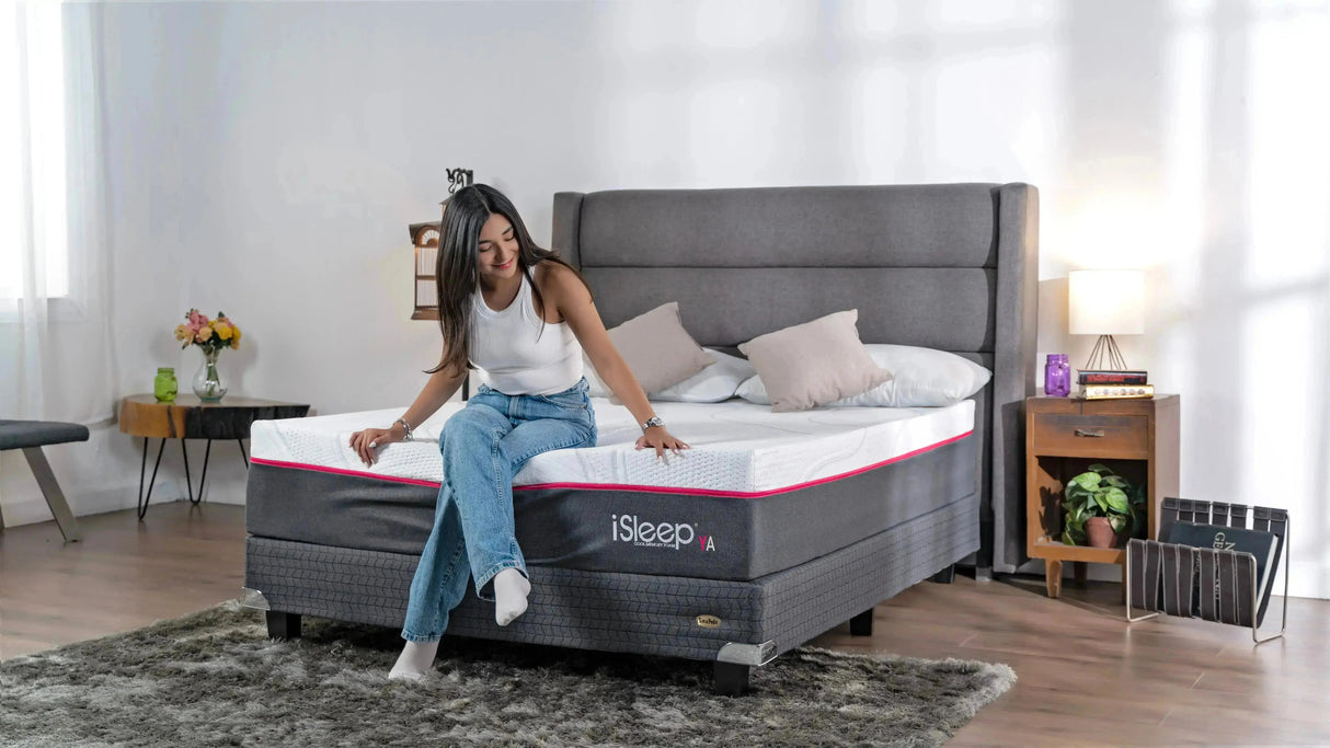 Combo YA! Queen + Box + Protector + 2 Almohadas de Memory Foam iSleep